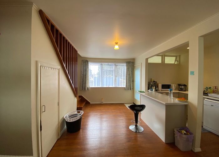  at 2/1 Waione Street, Petone, Lower Hutt, Wellington