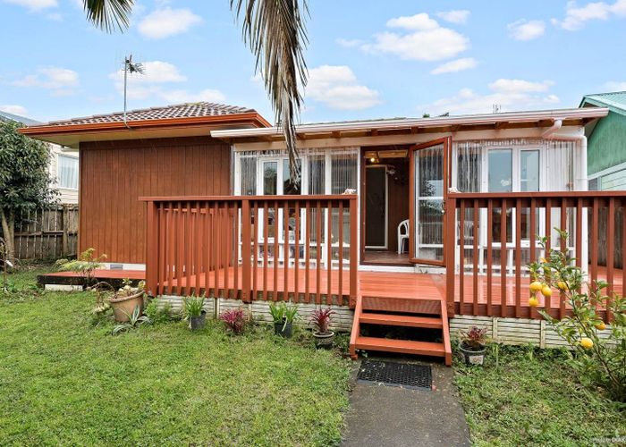  at 66a Parrs Cross Road, Henderson, Waitakere City, Auckland