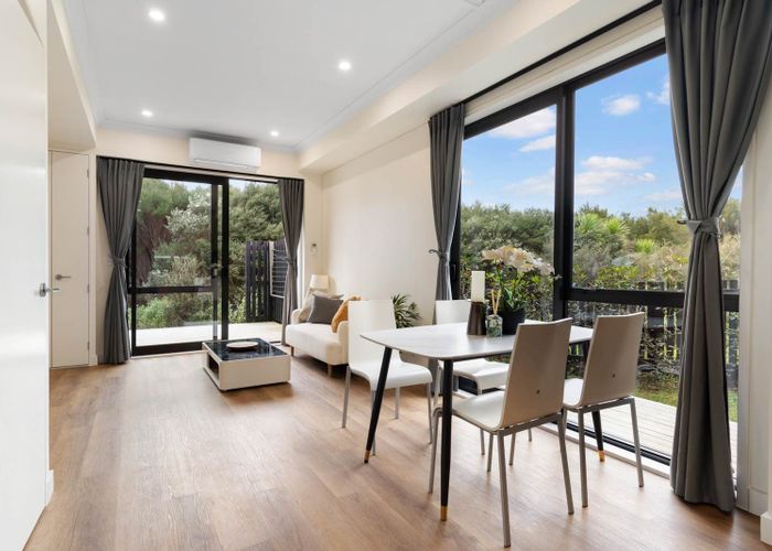  at 44E Westgate Drive, Westgate, Waitakere City, Auckland