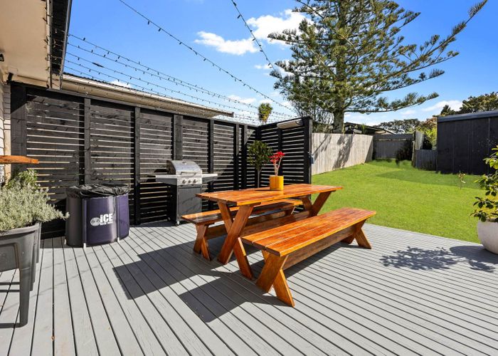  at 7 Hartley Terrace, Massey, Waitakere City, Auckland