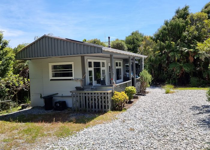  at 2 Ross Place, Te Miko