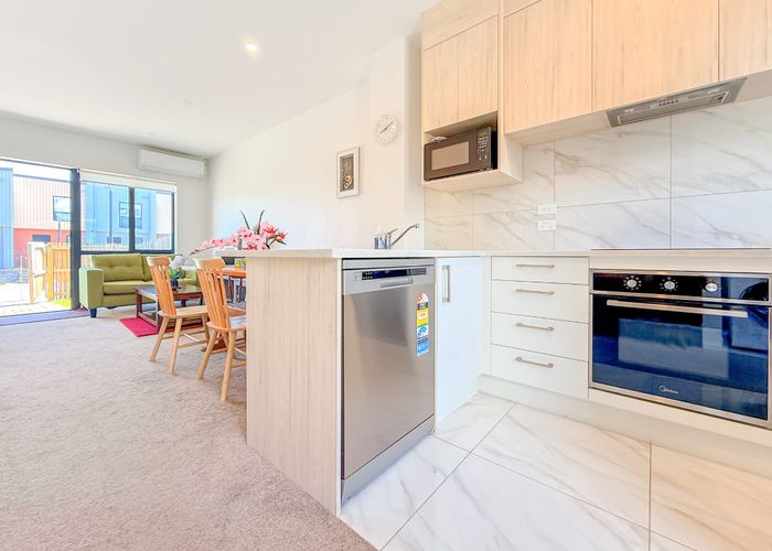  at 12 Aumarire Lane, Favona, Manukau City, Auckland