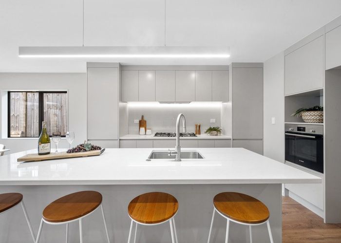  at 7B De Quincey Terrace, Highland Park, Auckland