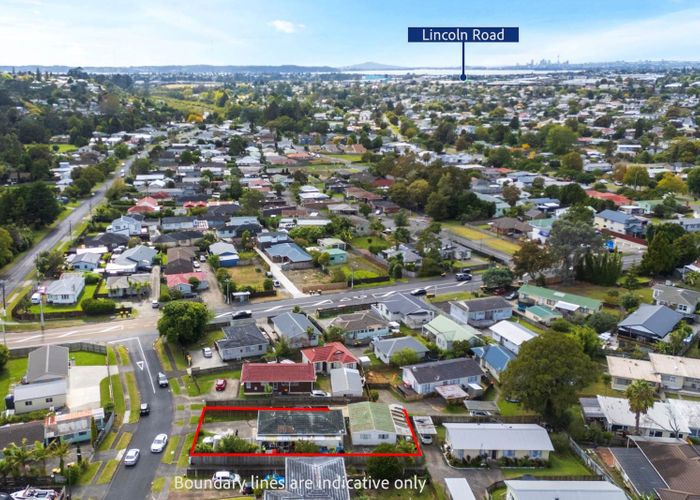  at 8 Sabot Place, Massey, Waitakere City, Auckland