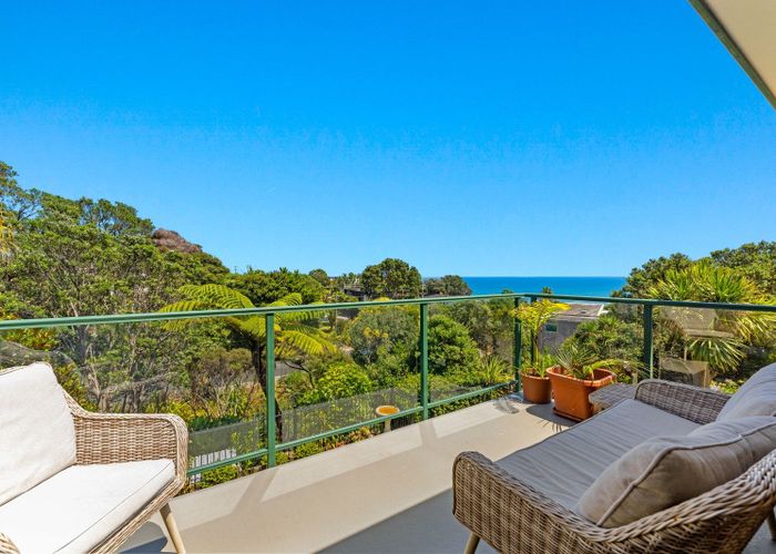  at 6 Berridge Road, Muriwai Beach, Rodney, Auckland