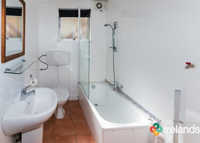  at 2/162 Chester Street East, City Centre, Christchurch City, Canterbury