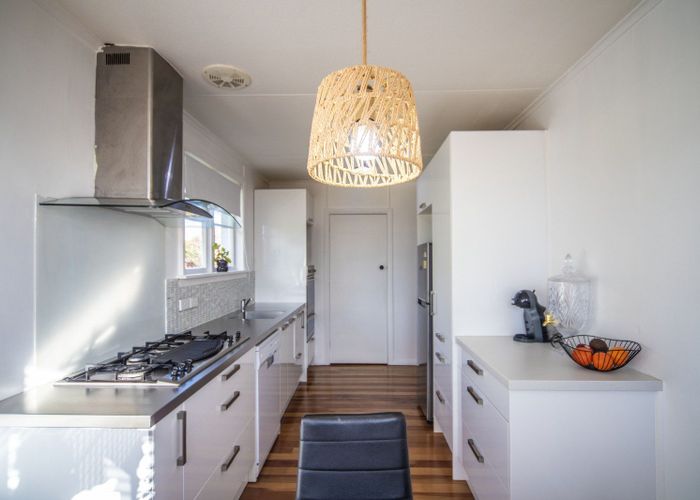  at 16 Leicester Street, Terrace End, Palmerston North, Manawatu / Whanganui