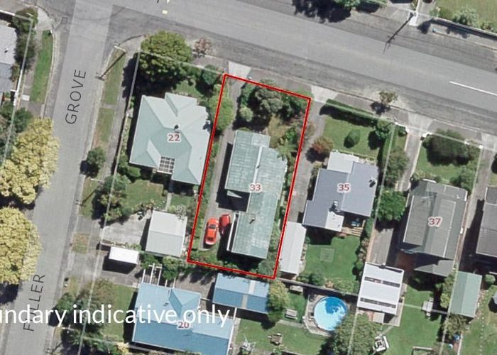  at 33 Whites Line West, Woburn, Lower Hutt