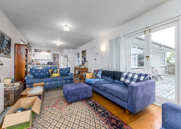  at 5 Trinidad Road, Sunnynook, North Shore City, Auckland