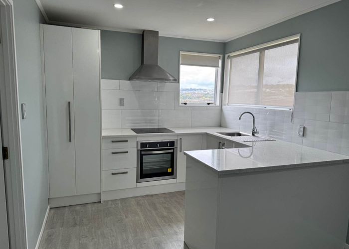  at 2/23 Penion Drive, Flat Bush, Manukau City, Auckland