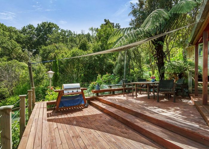  at 6 Lowry Heights, Stokes Valley, Lower Hutt, Wellington