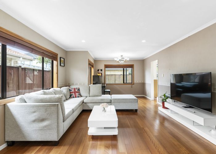  at 73 Meadowland Drive, Somerville, Auckland