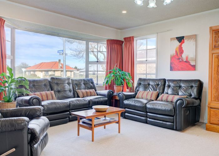  at 107 Clarkin Road, Fairfield, Hamilton