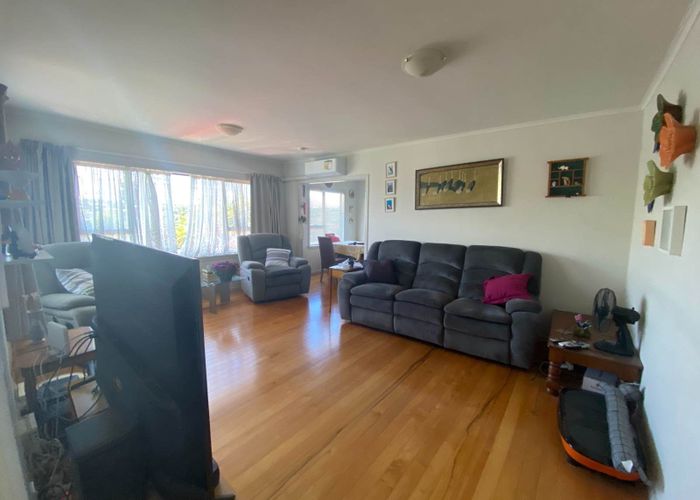  at 6 Dundee Place, Blockhouse Bay, Auckland