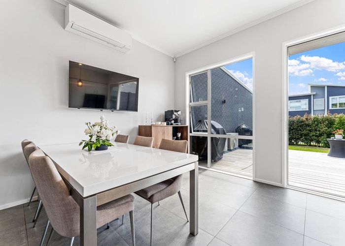  at 48 Karepiro Drive, Stanmore Bay, Rodney, Auckland