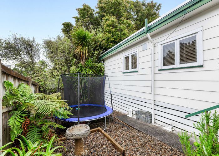  at 2/617 Swanson Road, Swanson, Waitakere City, Auckland