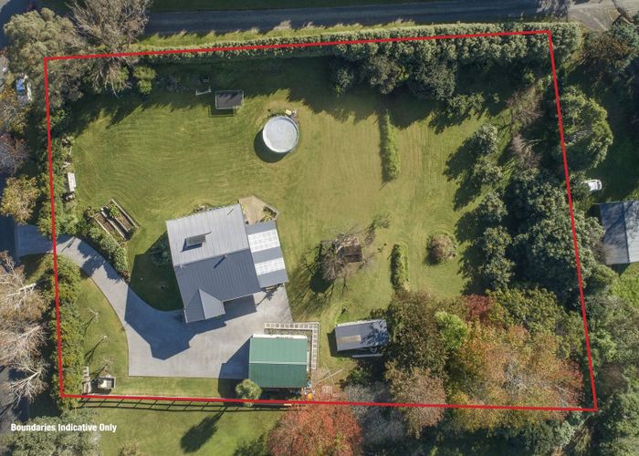  at 12 Wade Place, Welcome Bay, Tauranga