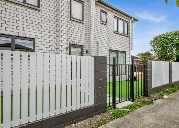  at Lot 2/71 Wallace Road, Papatoetoe, Manukau City, Auckland