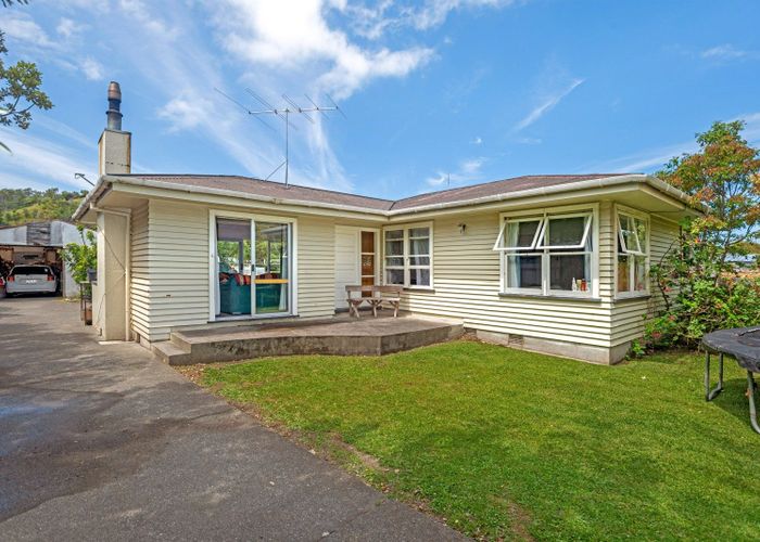  at 24 Steele Road, Tamarau, Gisborne
