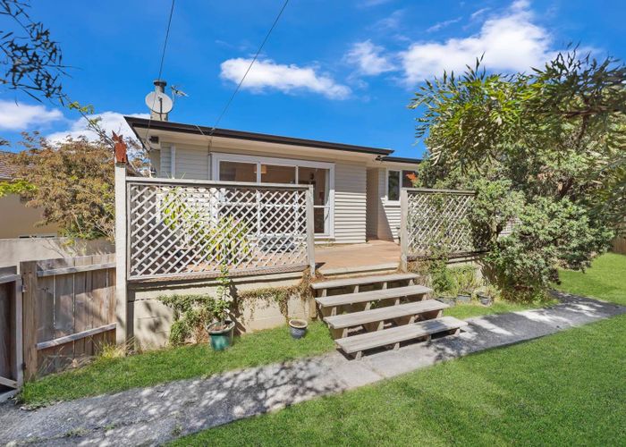  at 1/560 East Coast Road, Windsor Park, Auckland