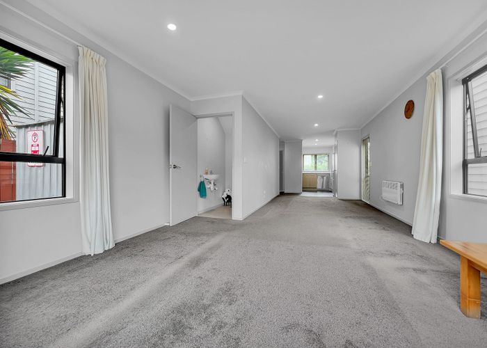  at 71 Kaimoana Street, Weymouth, Auckland