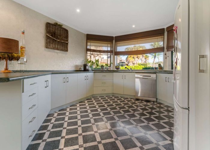  at 42A Carter Drive, Pomare, Rotorua