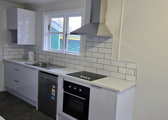  at 46 Tweed Street, Roslyn, Palmerston North, Manawatu / Whanganui