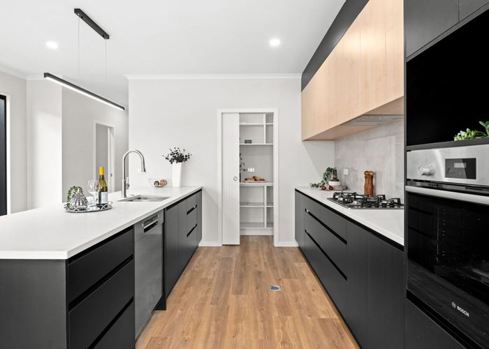  at 2/9 Musselwhite Terrace, Chartwell, Hamilton, Waikato