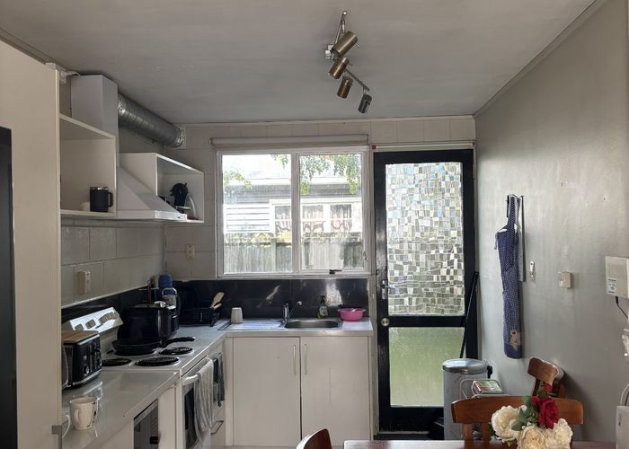  at 2/101 Nursery Road, Phillipstown, Christchurch City, Canterbury