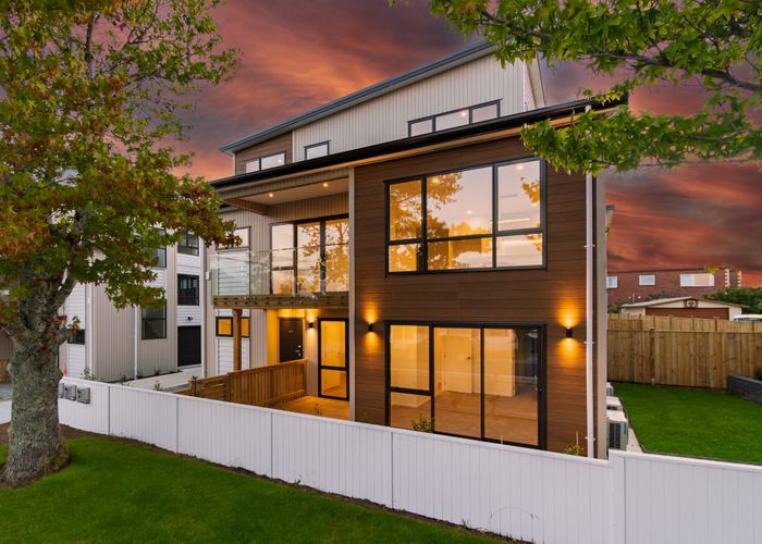  at 8/46 Cockayne Crescent, Sunnynook, North Shore City, Auckland