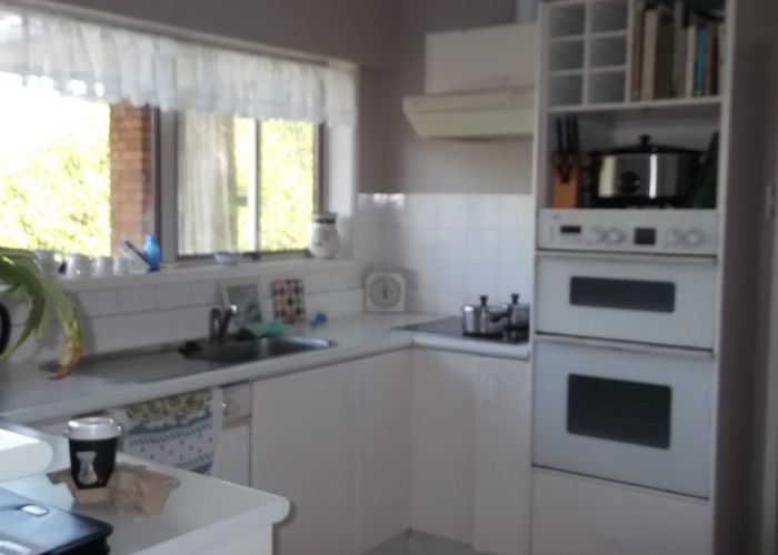  at 12 Anakiwa Place, Milford, North Shore City, Auckland