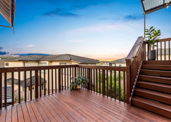  at 8 Mettam Drive, Swanson, Waitakere City, Auckland