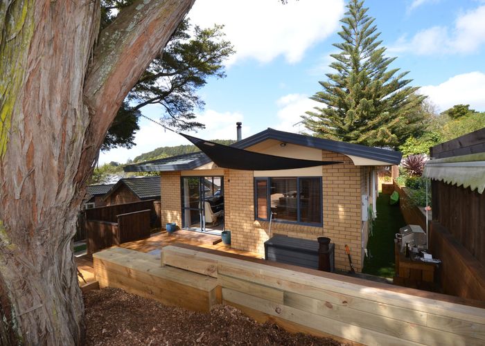  at 16 Mahoe Glade, Patumahoe, Pukekohe