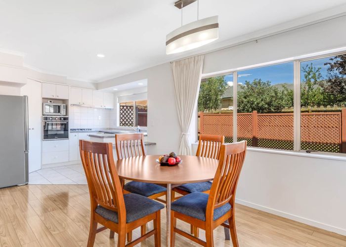  at 178 Botany Road, Botany Downs, Manukau City, Auckland