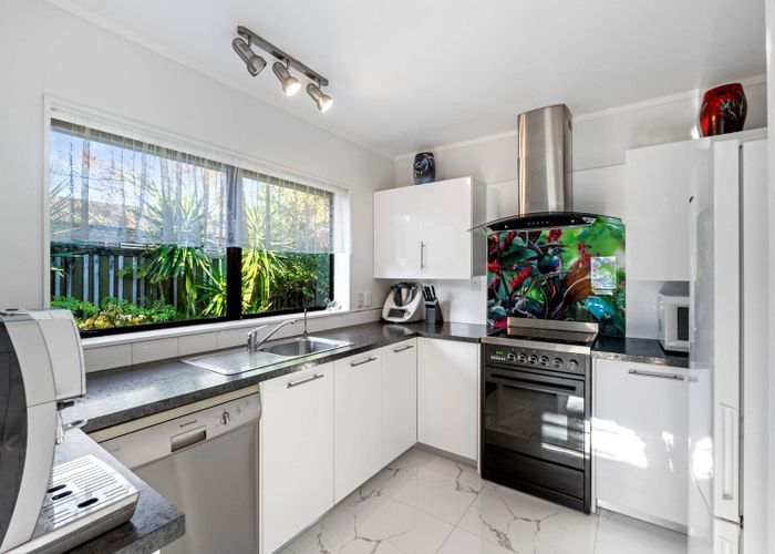  at 1/128 Botany Road, Botany Downs, Manukau City, Auckland