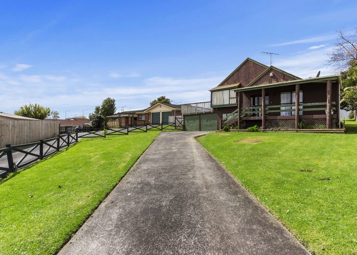  at 10 Destino Court, Conifer Grove, Takanini