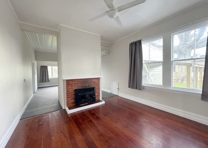  at 23 Kenderdine Road, Papatoetoe, Auckland