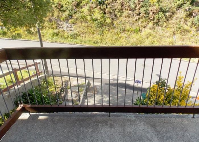  at 1A Southern Cross Cres, Island Bay, Wellington