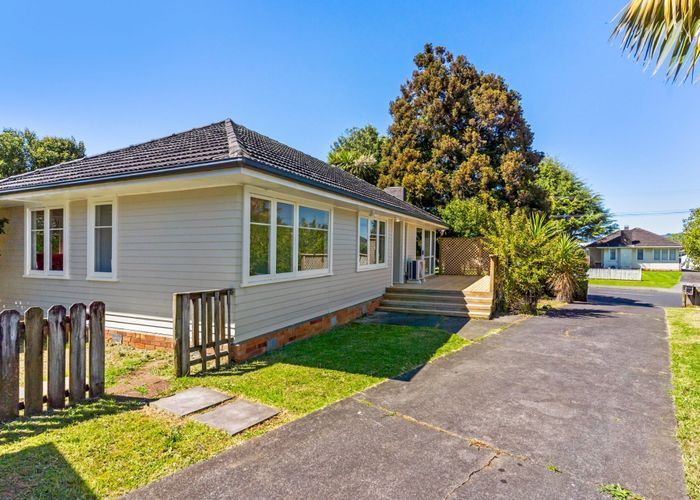  at 51 Smythe Road, Henderson, Auckland