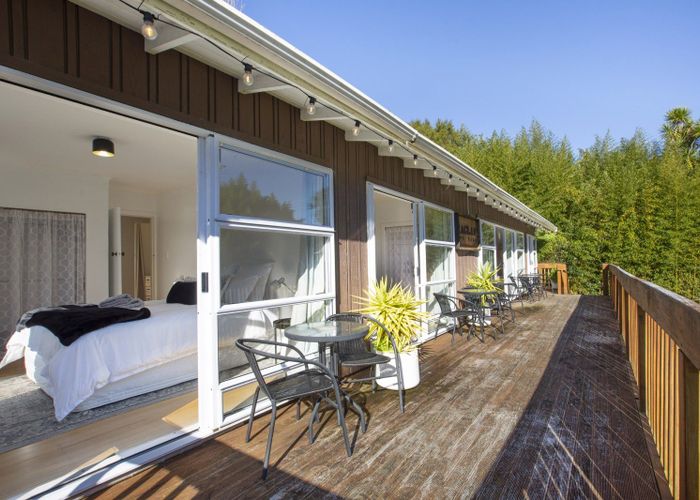 at 1A Southern Cross Cres, Island Bay, Wellington