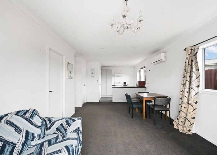  at 62 Prisk Street, Melville, Hamilton