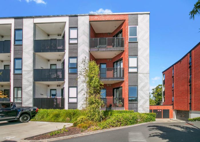  at 107/1B Oakley Avenue, Waterview, Auckland