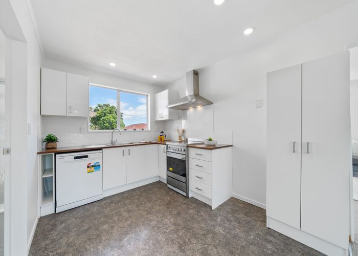  at 4 Maraval Crescent, Grenada Village, Wellington, Wellington