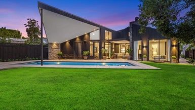  at 10 Weka Street, Fendalton, Christchurch