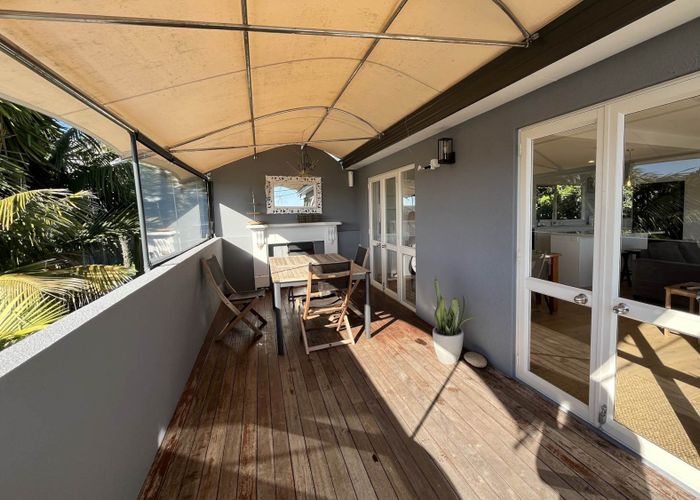  at 2/102 Beresford Street, Bayswater, North Shore City, Auckland