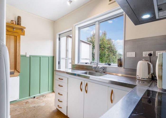  at 46 Bays Road, Orere Point, Manukau City, Auckland