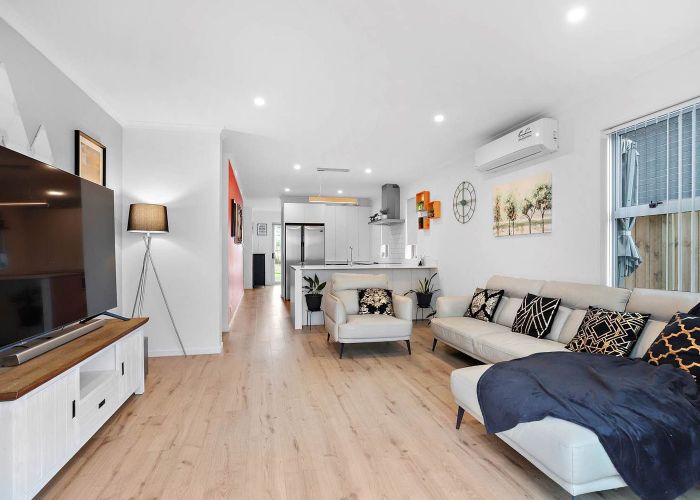  at 16 Gilbert Hall Way, Swanson, Auckland