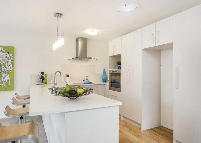  at 19B Te Atatu Road, Te Atatu South, Waitakere City, Auckland