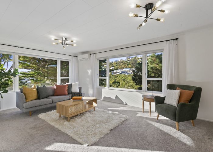  at 70 Dominion Park Street, Johnsonville, Wellington