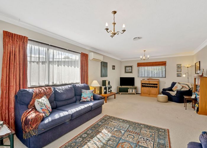  at 2/30 Strickland Street, Somerfield, Christchurch City, Canterbury